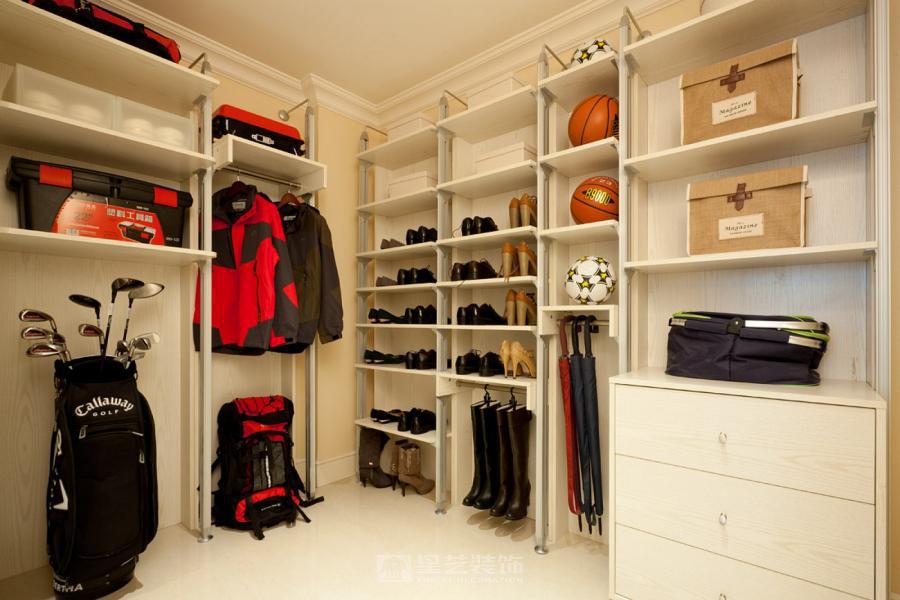 不追求華麗，而追求舒適；不堆砌裝飾，而回歸生活本身