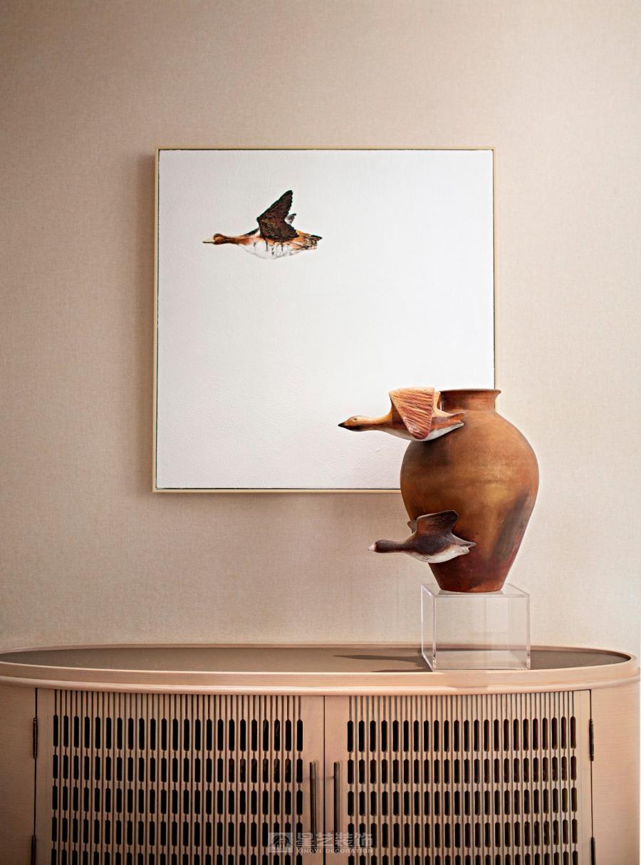 不追求華麗，而追求舒適；不堆砌裝飾，而回歸生活本身