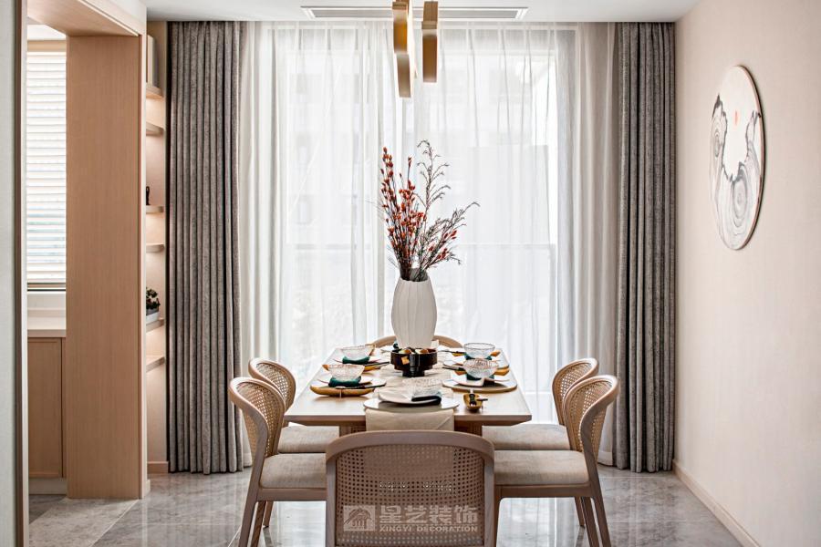 不追求華麗，而追求舒適；不堆砌裝飾，而回歸生活本身